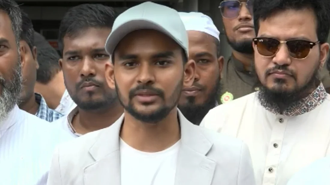 বিএনপির বিরুদ্ধে সিন্ডিকেট সক্রিয়ের অভিযোগ আসিফ মাহমুদের
