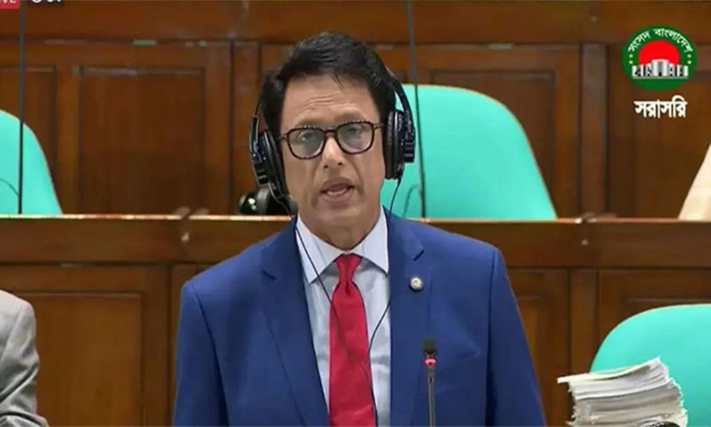 এইচএসসি পরীক্ষায় প্রশ্নে ভুল: দায়ী কর্মকর্তা বরখাস্ত, শিক্ষার্থীদের পূর্ণ নম্বর দেওয়ার ঘোষণা