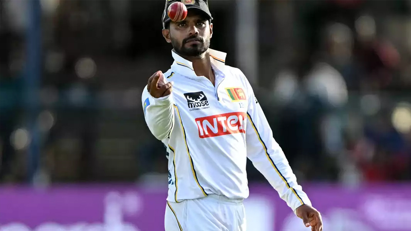 নতুন নেতৃত্বের পথ খুলে টেস্ট অধিনায়কত্ব ছাড়লেন ধনঞ্জয়া