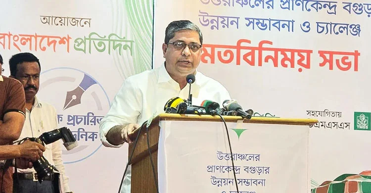 দেশের ইতিহাসে প্রথমবার নির্বিঘ্নে দুর্গোৎসব উদ্‌যাপন: মীর শাহে আলম