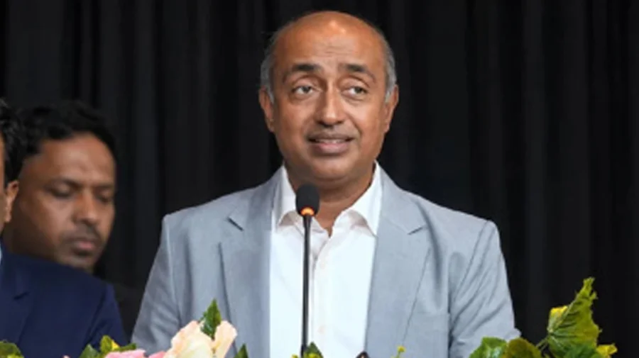 ‘না’ ভোট না দেওয়ায় জামায়াত একাত্তরের ভূমিকা মেনে নিয়েছে: আইনমন্ত্রী