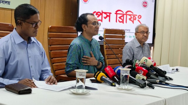 রাষ্ট্রপতির পদে থাকাকালীন আইনি সুরক্ষা, তবে আগে-পরে অভিযোগে ব্যবস্থা নেওয়া যাবে: উপদেষ্টা