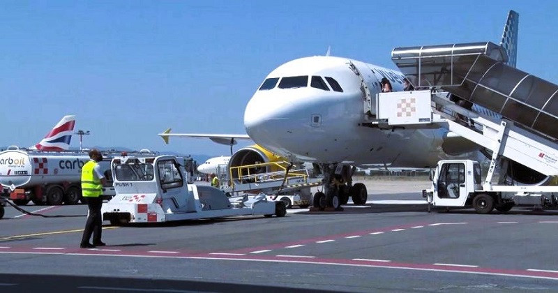 মধ্যপ্রাচ্যের উত্তেজনার প্রভাব: ইতালির ৪ বিমানবন্দরে জেট জ্বালানি সংকট