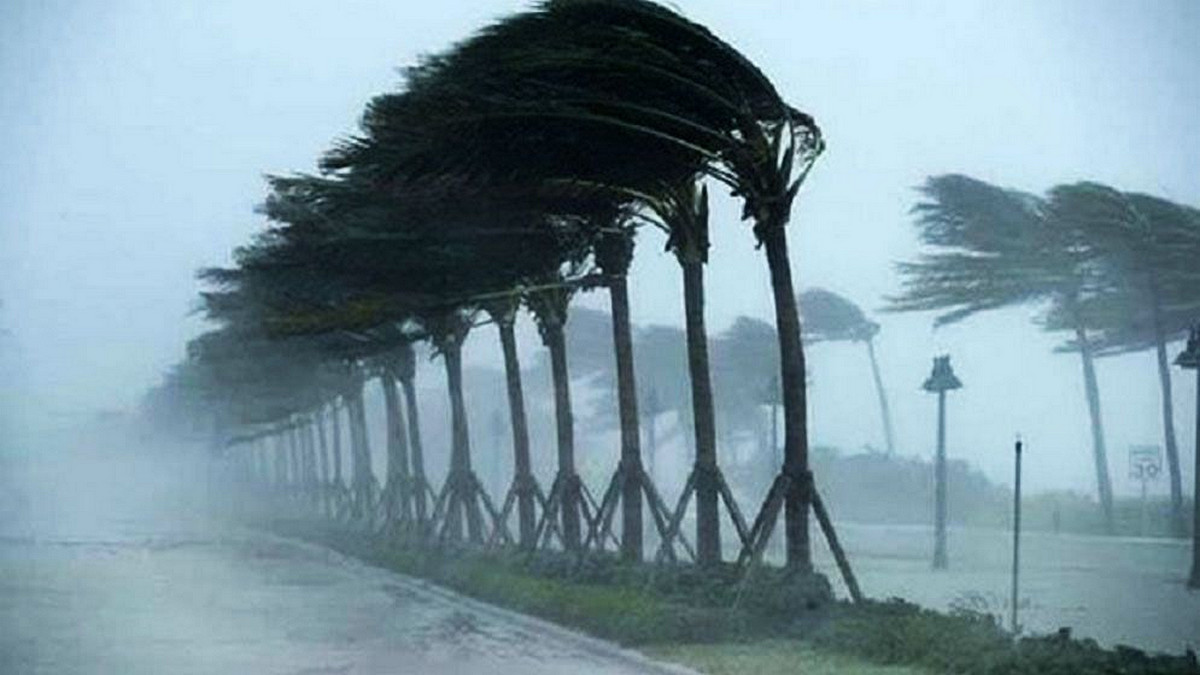 ৭ জেলায় ঝড়-বৃষ্টির সতর্কতা, নদীবন্দরে ১ নম্বর সংকেত