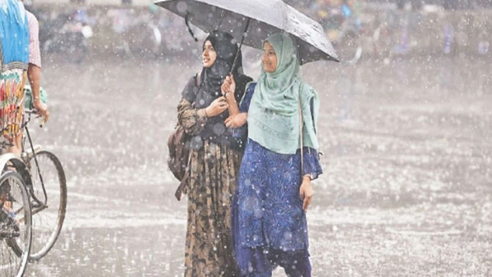 ১৩ জেলায় ঝড়ো হাওয়ার সতর্কতা, ৬০ কিমি বেগে দমকা বাতাসের শঙ্কা