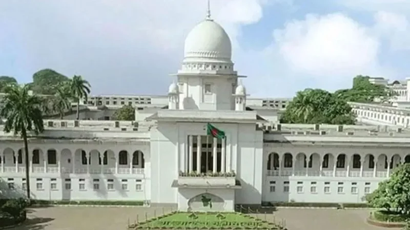 ঢাকা সিটির বাসাবাড়ি থেকে ময়লা সংগ্রহের ফি বন্ধে হাইকোর্টে রিট