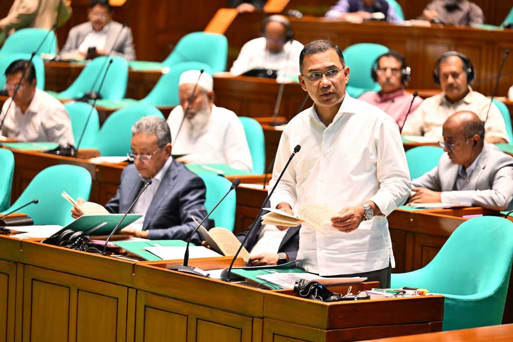 গ্যাস সংকট মোকাবিলায় ১৫০ কূপ খনন ও নতুন এলএনজি টার্মিনাল নির্মাণের পরিকল্পনা