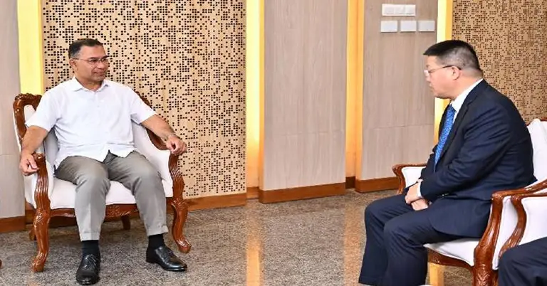 তারেক রহমানের সঙ্গে চীনা রাষ্ট্রদূত ইয়াও ওয়েনের বিদায়ী সাক্ষাৎ