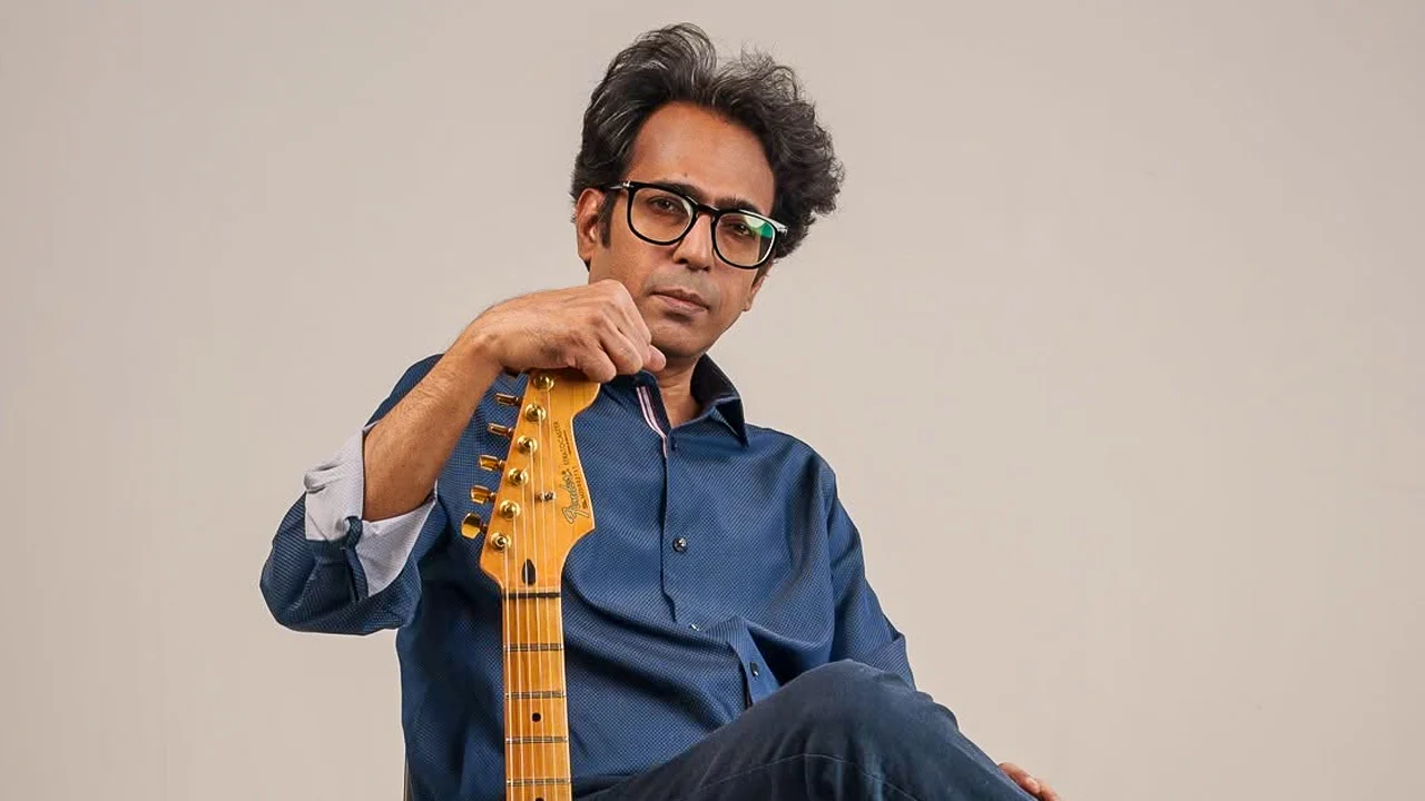 ‘বুড়ো নাবিকের গল্প’ নিয়ে ফিরলেন বাপ্পা মজুমদার, নতুন গানে বাবার ত্যাগের গল্প