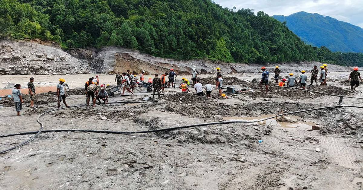 নেপাল-তিব্বতের ভয়াবহ বন্যায় প্রাণহানি ১,৩০৮, নিখোঁজ ৫,৬২৪