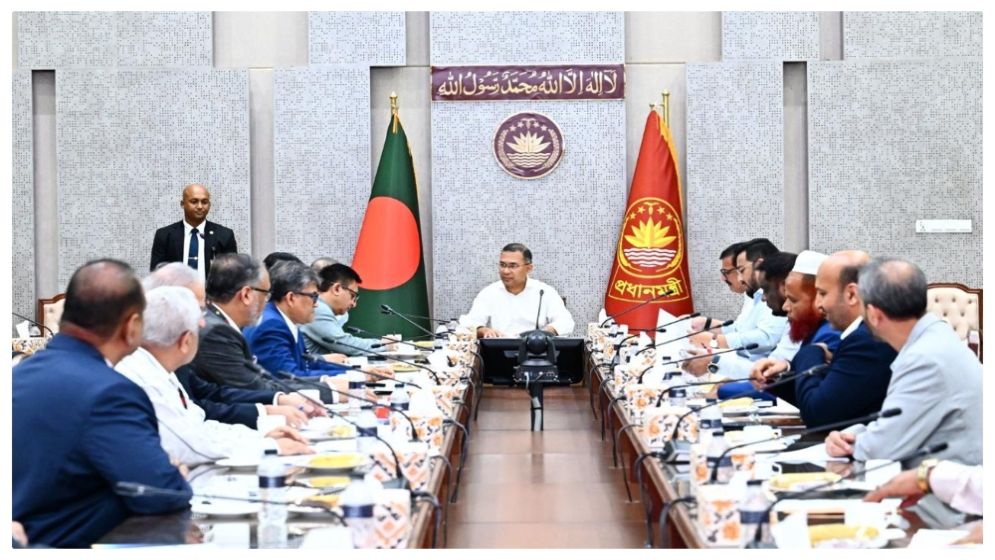 চা শিল্পের উন্নয়নে প্রধানমন্ত্রীর আশ্বাস, সমস্যা সমাধানে উচ্চপর্যায়ের কমিটি গঠন