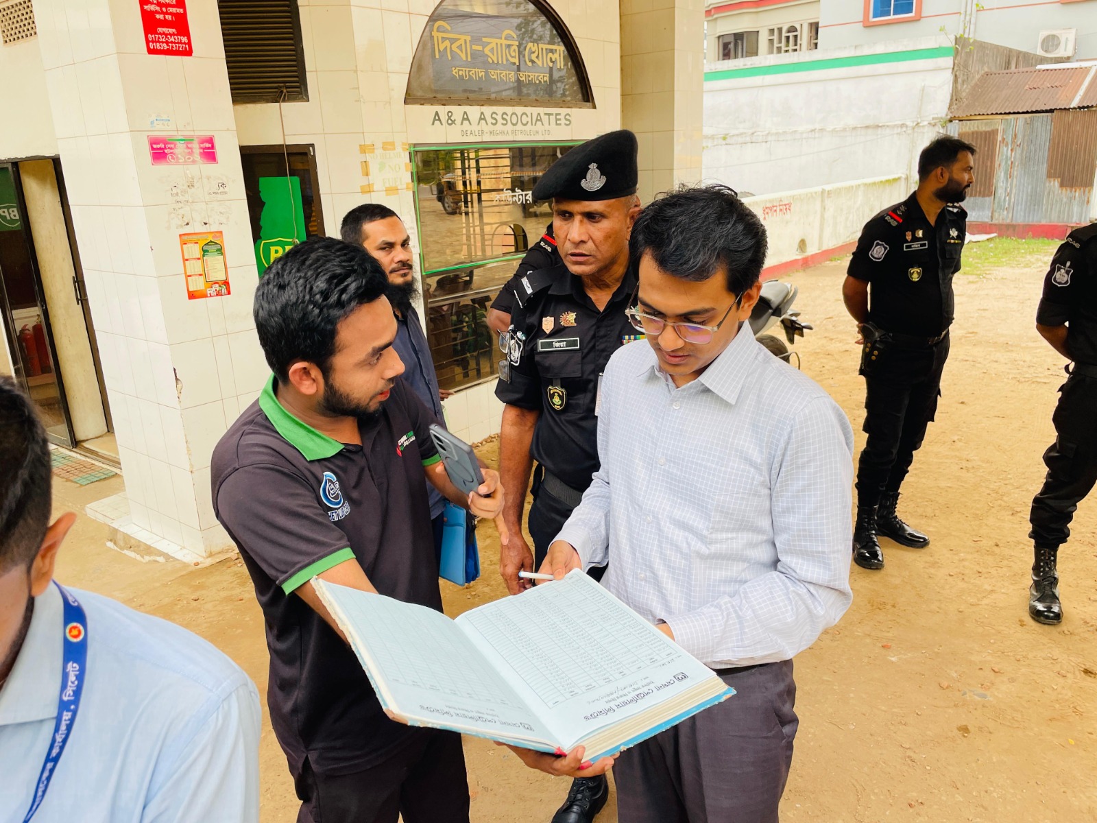সিলেট-এ সব পেট্রোল পাম্প বন্ধ, ধর্মঘটে জ্বালানি সংকট ও মহাসড়কে তীব্র যানজট