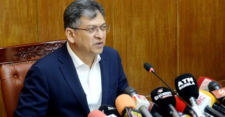 দুর্গাপূজা ঘিরে বড় ধরনের অপ্রীতিকর ঘটনা ঘটেনি: স্বরাষ্ট্রমন্ত্রী