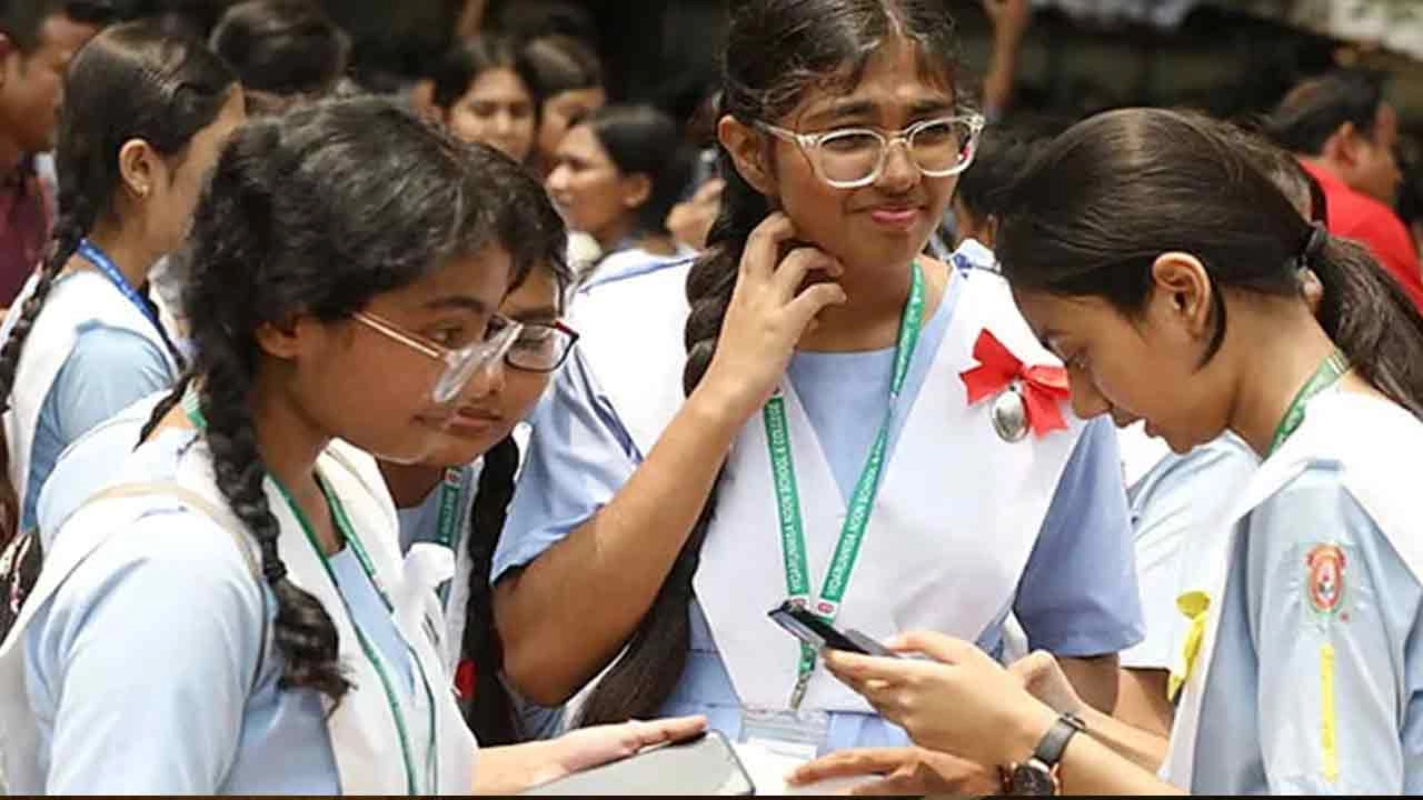 এসএসসি ও সমমান পরীক্ষার ফল প্রকাশের সম্ভাব্য তারিখ জানা গেছে