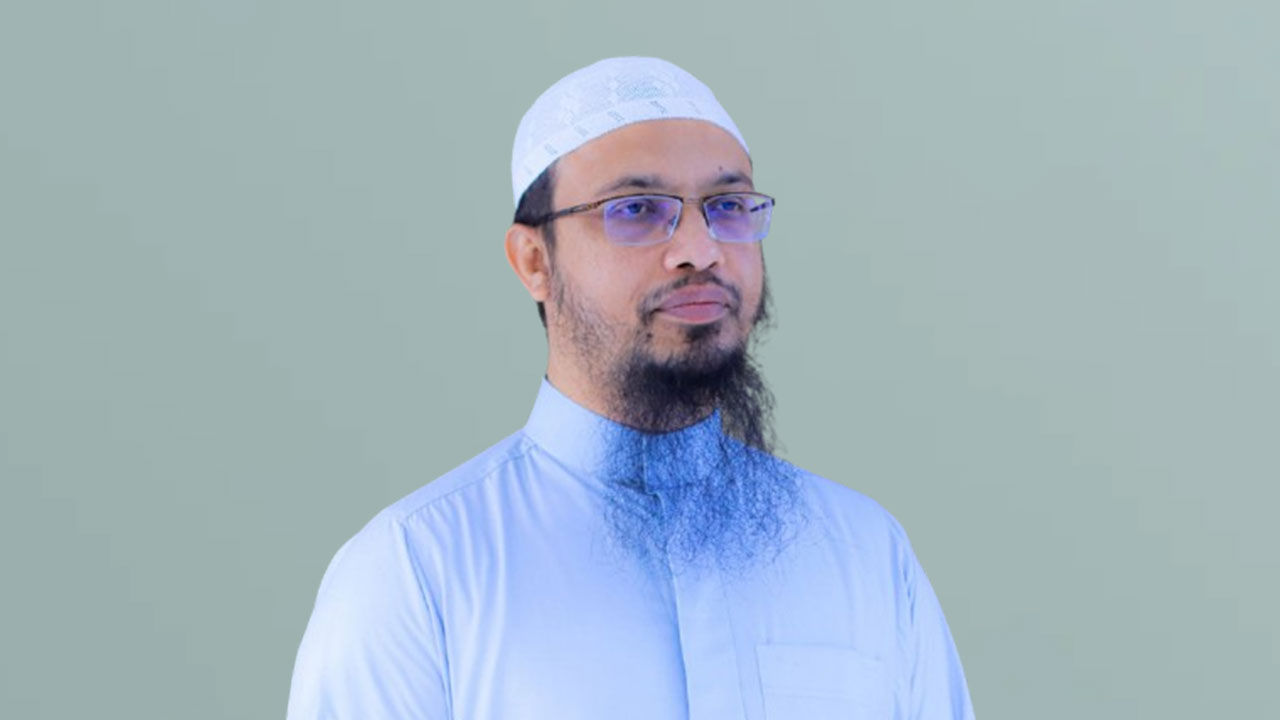 বিশ্বকাপ ব্যয়ের পরিবর্তে ক্ষুধার্তদের খাদ্যনিরাপত্তায় অগ্রাধিকার দেওয়ার আহ্বান শায়খ আহমাদুল্লাহর