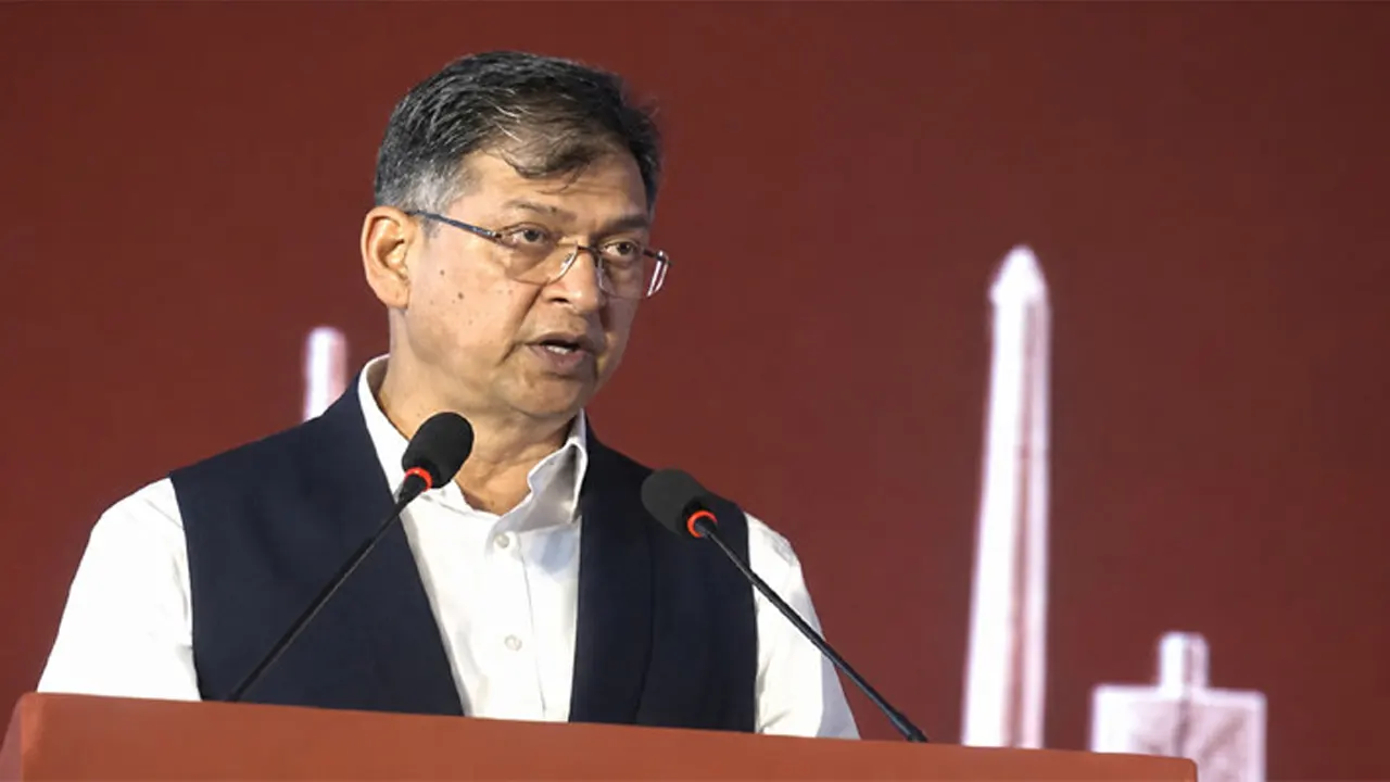 চীনা শিল্পাঞ্চল ঘিরে বিনিয়োগে জোর, নিরাপদ পরিবেশ নিশ্চিতের আশ্বাস স্বরাষ্ট্রমন্ত্রীর