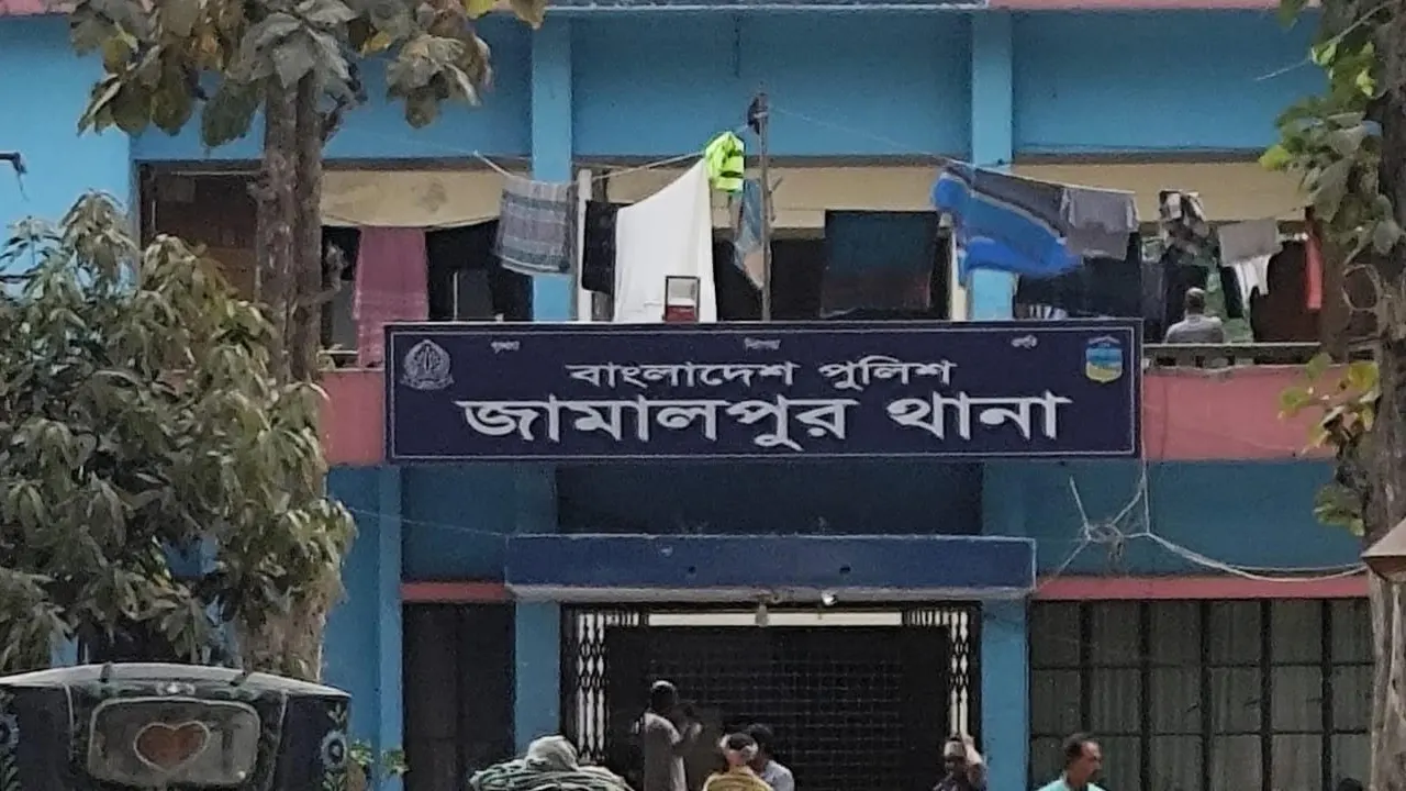 জামালপুরে মশাল মিছিলের ঘটনায় মামলা, আসামি আওয়ামী লীগ-ছাত্রলীগের ৩৩ জন