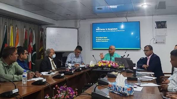 বছরে ১৩ লাখ টন বীজের চাহিদা, পরীক্ষিত বীজ মাত্র ৩০ শতাংশ