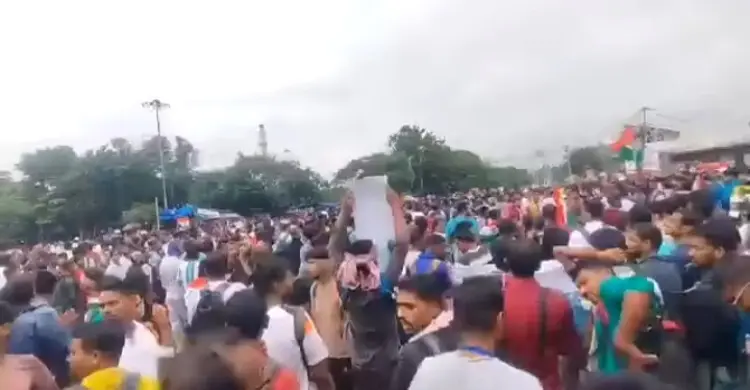 নিয়োগের ফল প্রকাশের দাবিতে কলকাতায় পুলিশের চাকরিপ্রার্থীদের মিছিল