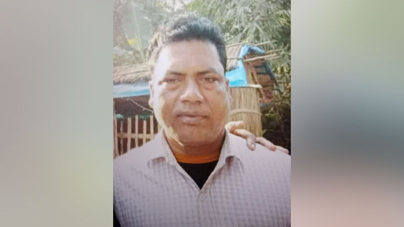 হরিণাকুণ্ডুতে মোটরসাইকেল থামিয়ে ইউপি সদস্যকে কুপিয়ে হত্যা