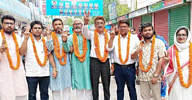 ময়মনসিংহ জেলা আইনজীবী সমিতির নির্বাচনে বিএনপিপন্থি আইনজীবীদের নিরঙ্কুশ জয়