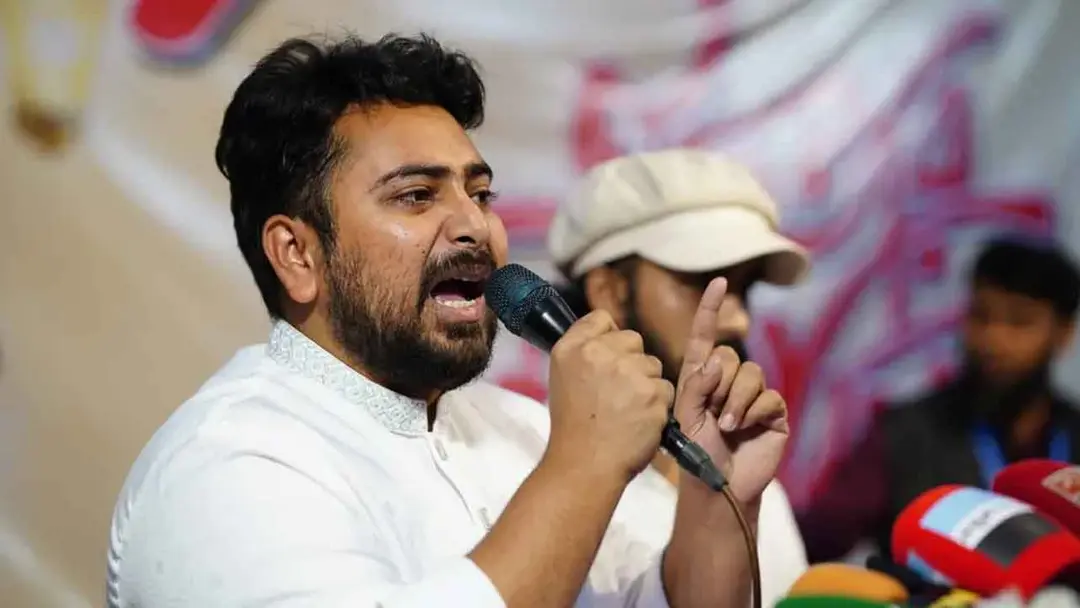 গ্যাসের দাম বাড়ালে পেট্রোবাংলা ঘেরাওয়ের হুঁশিয়ারি নাহিদ ইসলামের