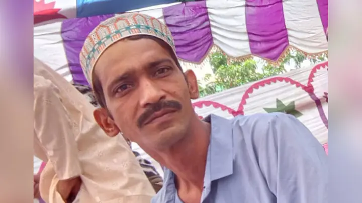 রাজশাহীতে দোকানে আগুনের পর মুদি ব্যবসায়ীকে কুপিয়ে হত্যা