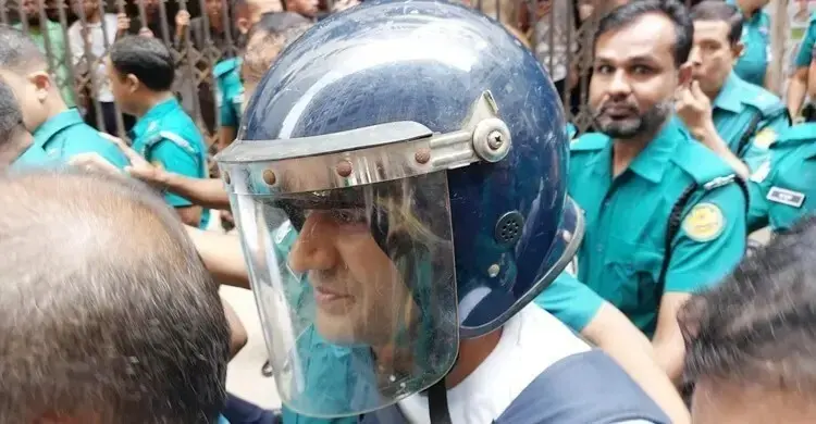 ব্যারিস্টার সুমনের এক মামলায় জামিন বহাল, খিলক্ষেতের মামলায় স্থগিত